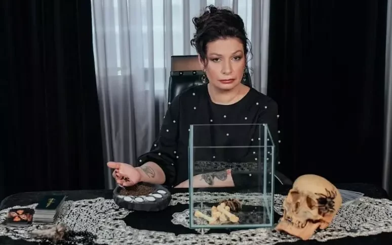 Russia, the pro-Putin "witch" sentenced to two years for inciting hatred