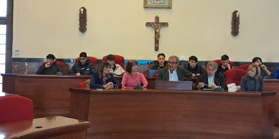 “Stones of faith”, the students deliver the app that enhances religious tourism to the Municipality of Vibo Valentia