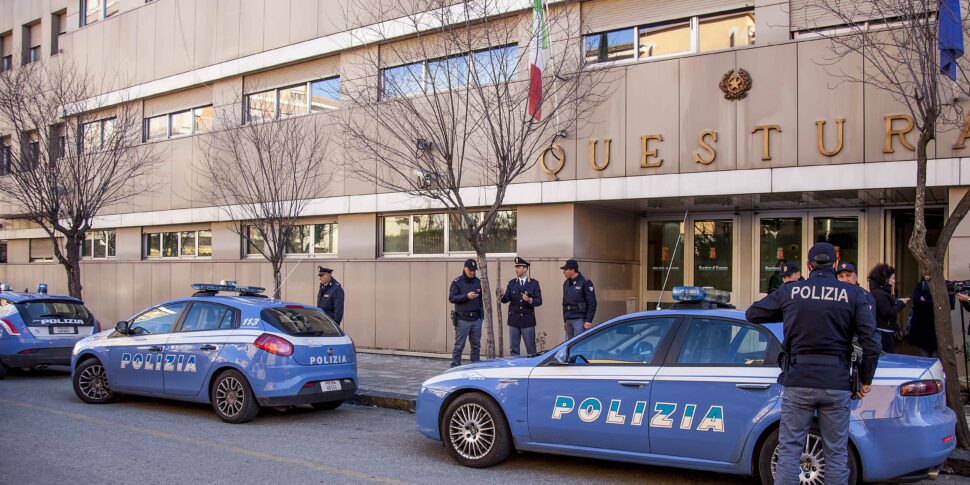 Violent conduct, barrage of measures issued by the Police Commissioner of Cosenza against 14 people