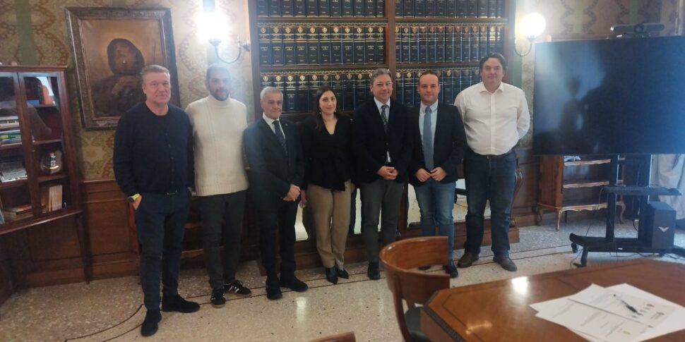 Fire prevention, protection of forests and roads: the agreement signed between the Province of Cosenza and five Municipalities