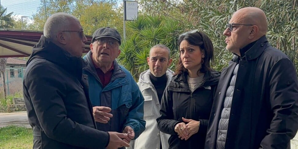 Cosenza, social regeneration continues in popular neighborhoods: this morning mayor Franz Caruso visited Serra Spiga