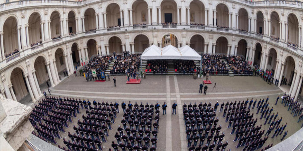 Course denied to the military, Meloni attacks the University of Bologna. "Constitutional rights violated". Bernini: "It will be done"