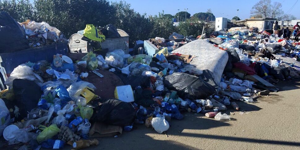 The 'lost people' of the San Ferdinando tent city: “An emergency that has become status” PHOTO | VIDEO