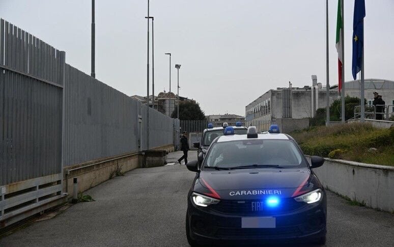 Anti-drug blitz between Macerata and Cosenza, 9 measures: led by a Calabrian "son" of the 'Ndrangheta. The complaint of a "courage" mother