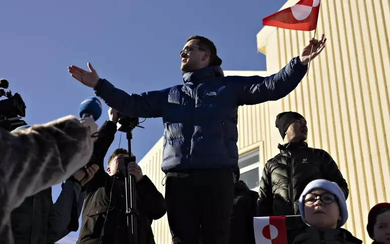 Greenland, Prime Minister Nielsen: "Trump can't take the country because he wants it". Denmark strengthens its military presence