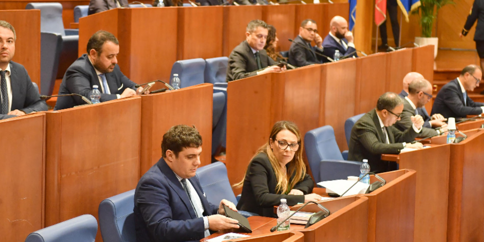 In the Defr 450 million for welfare. And the Calabria Region is working on reforms