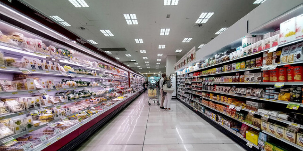 Inflation, Cosenza black jersey. And Calabria is on the national podium