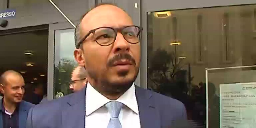 Pharaoh against everyone: «Schifani go home, De Luca decides»