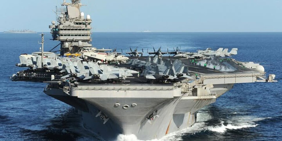 The US moves the Lincoln aircraft carrier from the China Sea to the Middle East