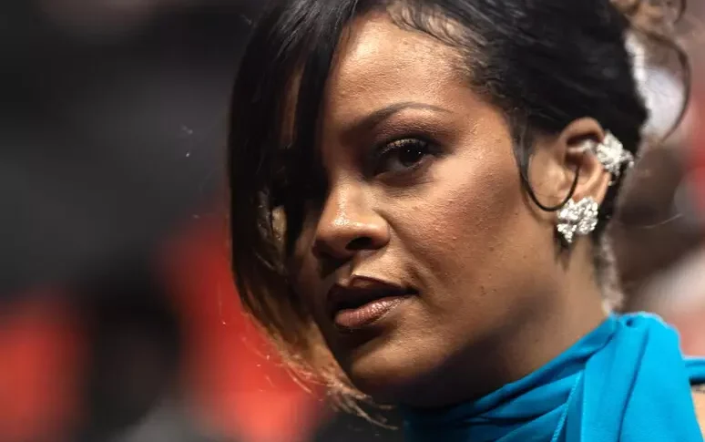 Shots fired at Rihanna's villa in Beverly Hills, woman arrested: accused of attempted murder