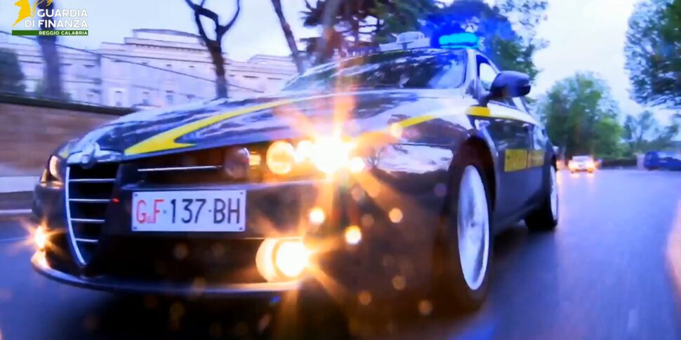 Arms trafficking bust in the Gioia Tauro plain: three arrests by the Reggio Finance Police NOMI | VIDEO