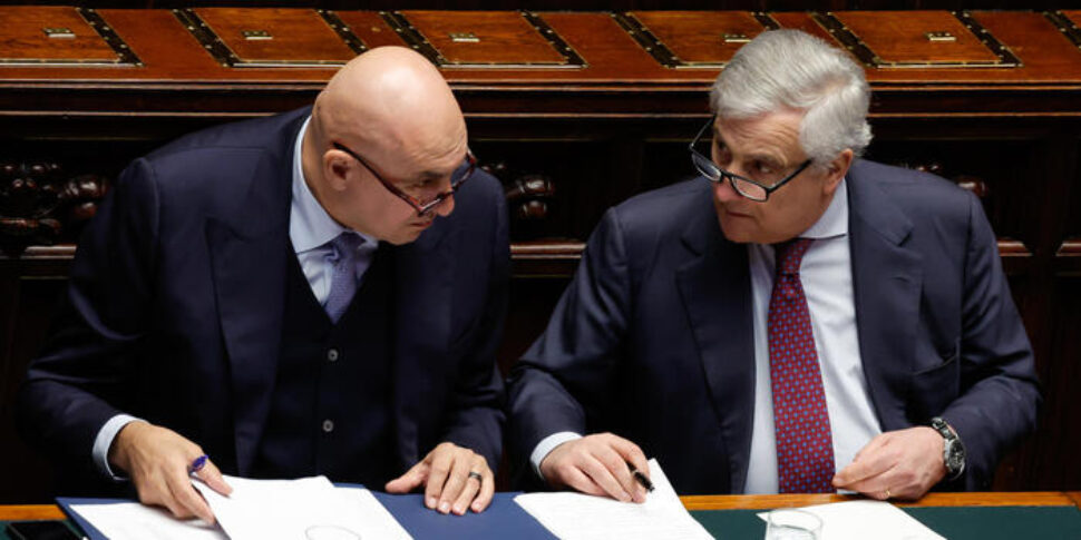 Attack on Iran, Tajani on price increases and the future: "Speculations will be sanctioned, Italy is working on a ceasefire"