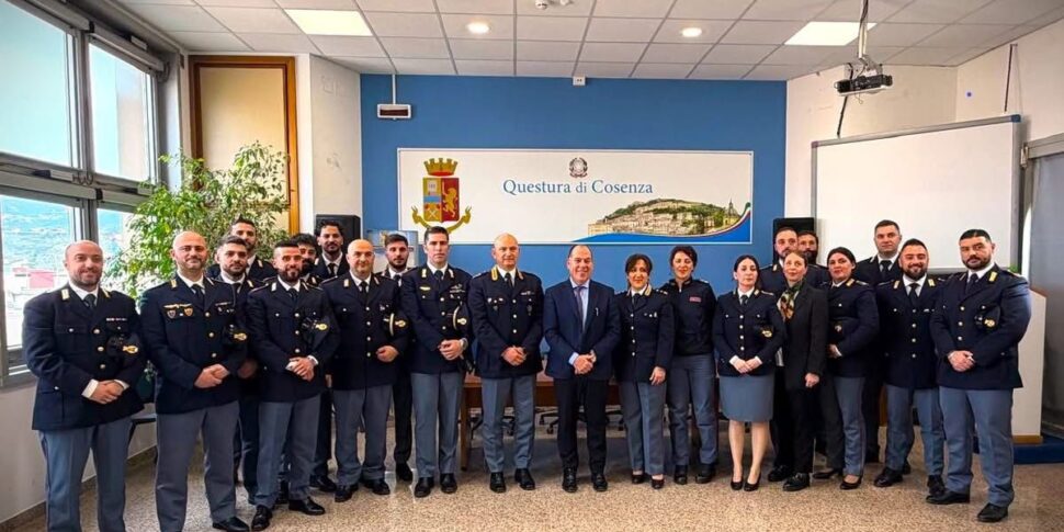 Cosenza, 19 new police officers arrive: Police Commissioner Borelli welcomes them