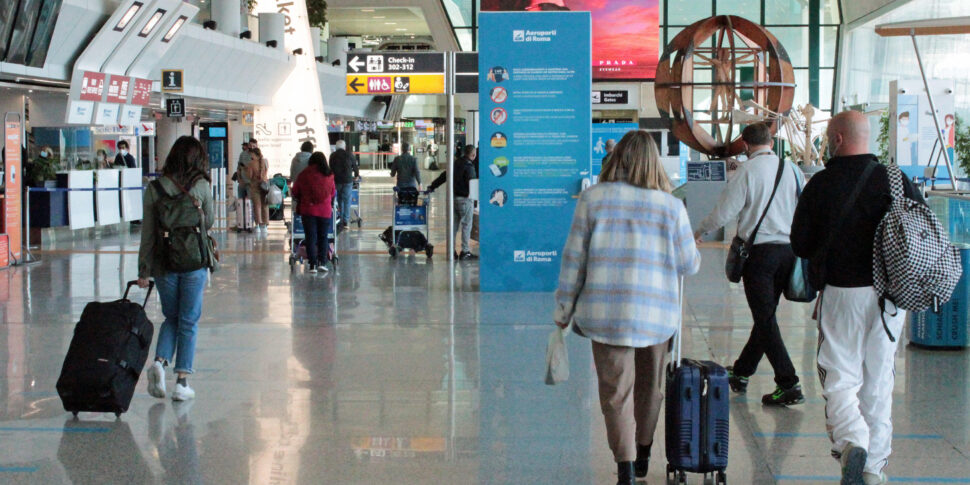 Easter at home in Calabria? At a high price. Planes and trains still skyrocketing