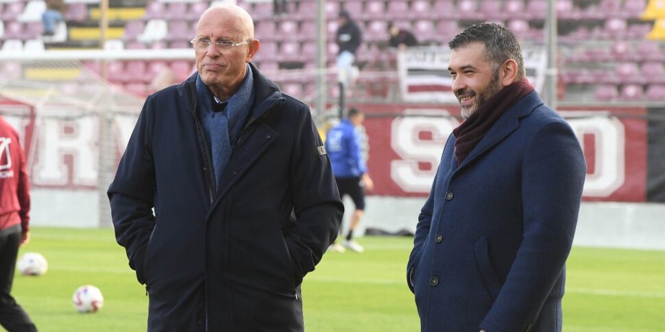 Reggina, the club comes together after the knockout with Acireale: "It's time to stay united"