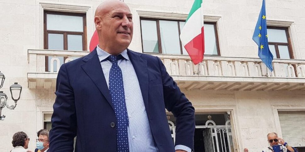 Voce makes the joining of the centre-right official: “Thus more strength and development for Crotone”