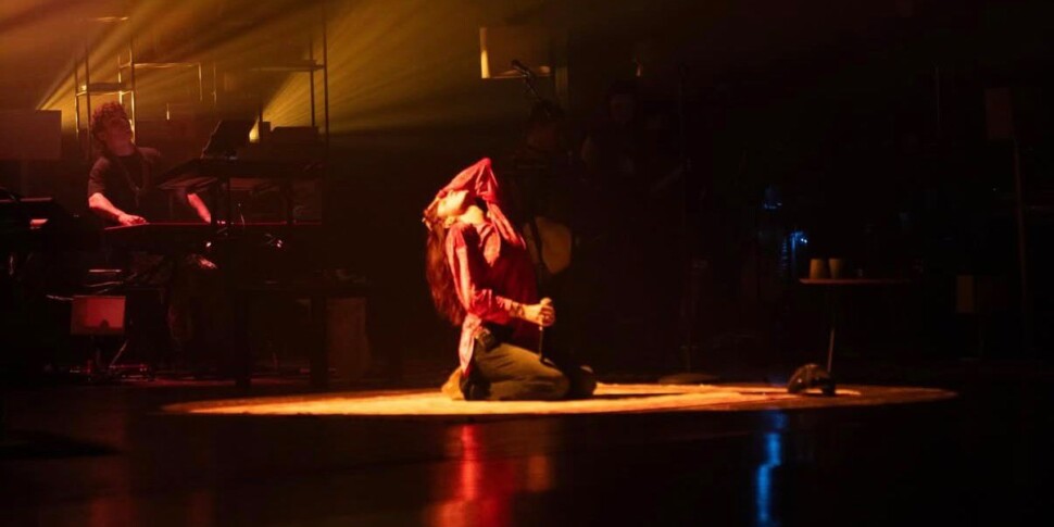 "Welcome back Nina!". Angelina Mango, so many emotions in Catania: today the last Sicilian stop in Palermo