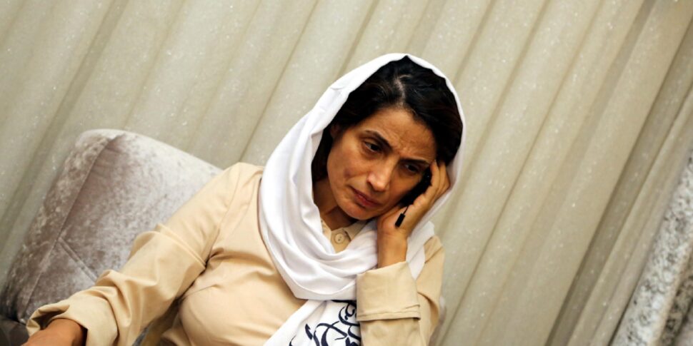 Critics of the regime, Iranian lawyer Nasrin Sotoudeh, symbol of rights, arrested