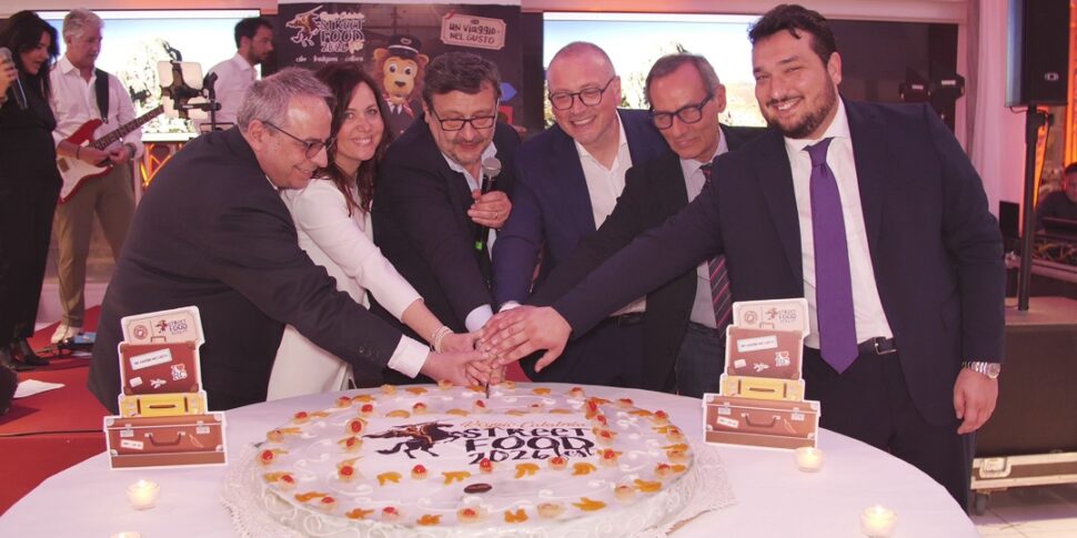 A bridge of taste unites the Strait: the Reggio Calabria Street Food Fest returns