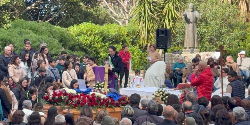 A community shocked by the pain of Caronia's last farewell to Giuseppe Criscì and Domenico Gerbino