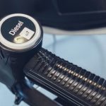 Codacons, after 40 days of increases, first drops in fuel prices. But not in Sicily