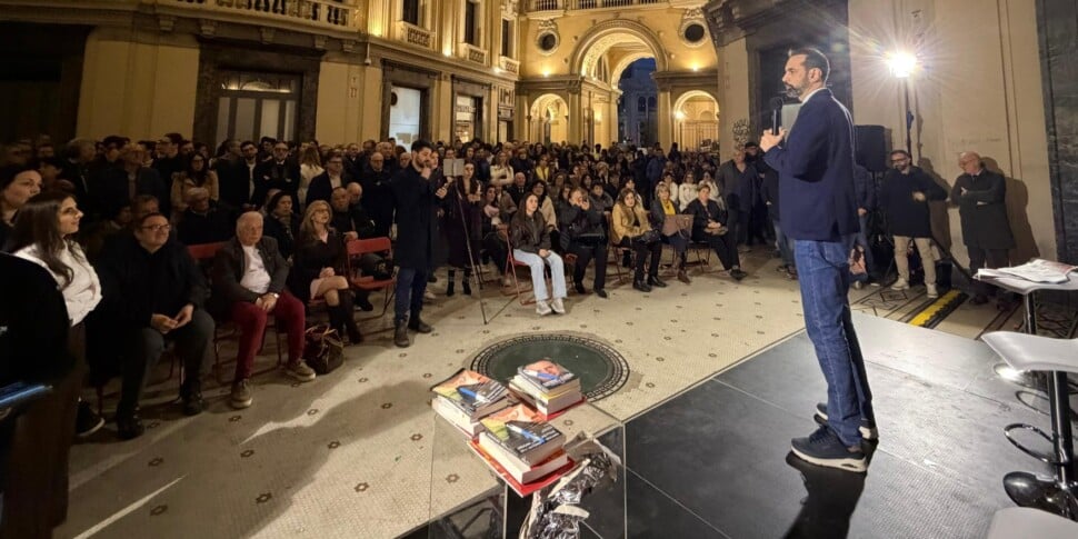 Elections in Messina, 64 young people on the field with Basile: the debut of the under 35 and under 45 lists at the Galleria Vittorio Emanuele