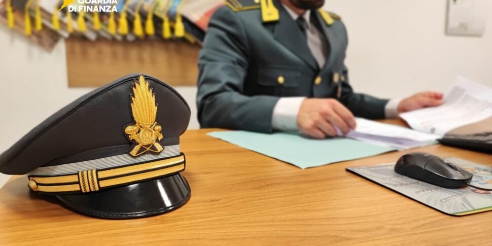 Maxi tax fraud Emilia-Romagna, Lombardy and Crotone. 10 million ring with ghost companies: 14 under investigation