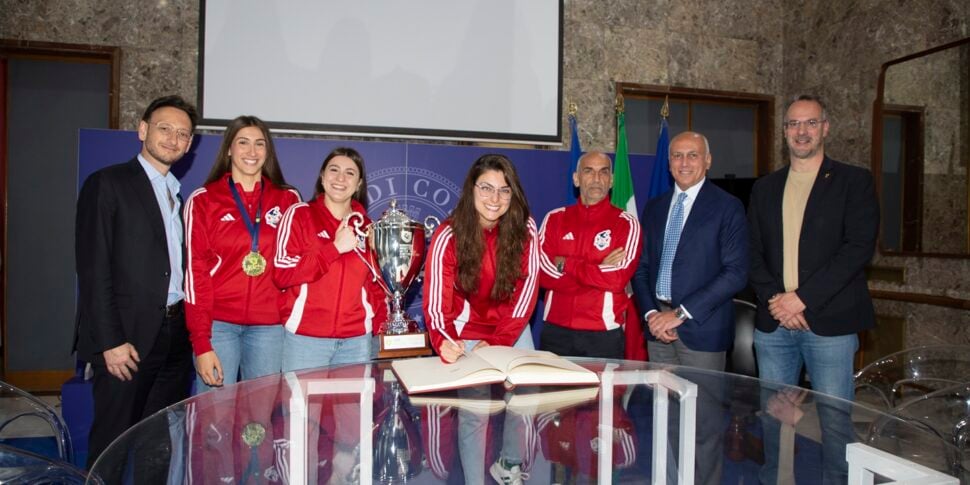 Mayor Franz Caruso receives the champions of the "Smile Cosenza Water Polo", winners of the Conference Cup in Greece, at Palazzo dei Bruzi PHOTO