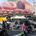 Middle East, Trump: "Iran is collapsing with Hormuz closed". Tehran: "USA lift the blockade and we will negotiate"