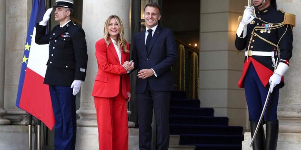 Strait of Hormuz, Meloni opens to sending Italian ships: "Ready with parliamentary authorization"