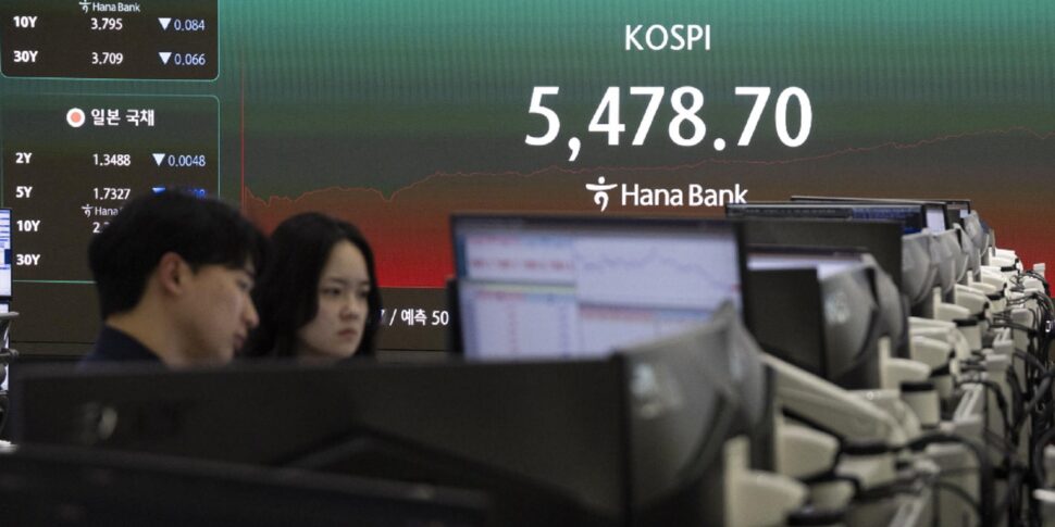 The White House: the military operation in Iran will end in "two, maybe three weeks". Euphoric Asian bags. Trump: Iran asked us for a ceasefire