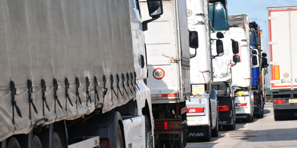 The trucks turn off their engines for 5 days: from today in Calabria there is a risk of logistical paralysis