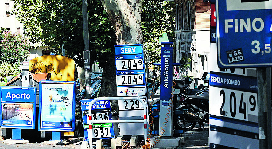 Unc: diesel exceeds 2.1 euros per liter throughout Italy