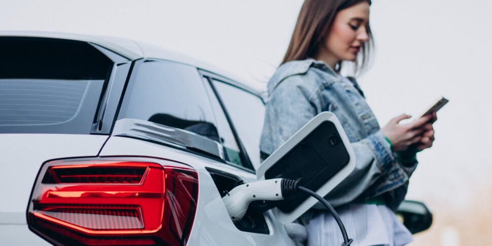 With an electric car you save up to 53% compared to diesel: lower costs of up to 637 euros per year