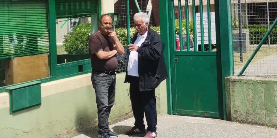 Mimmo Lucano visits the Palestinian prisoners in the Rossano prison: "Unfounded accusations, so I too am guilty of the crime of Palestine"