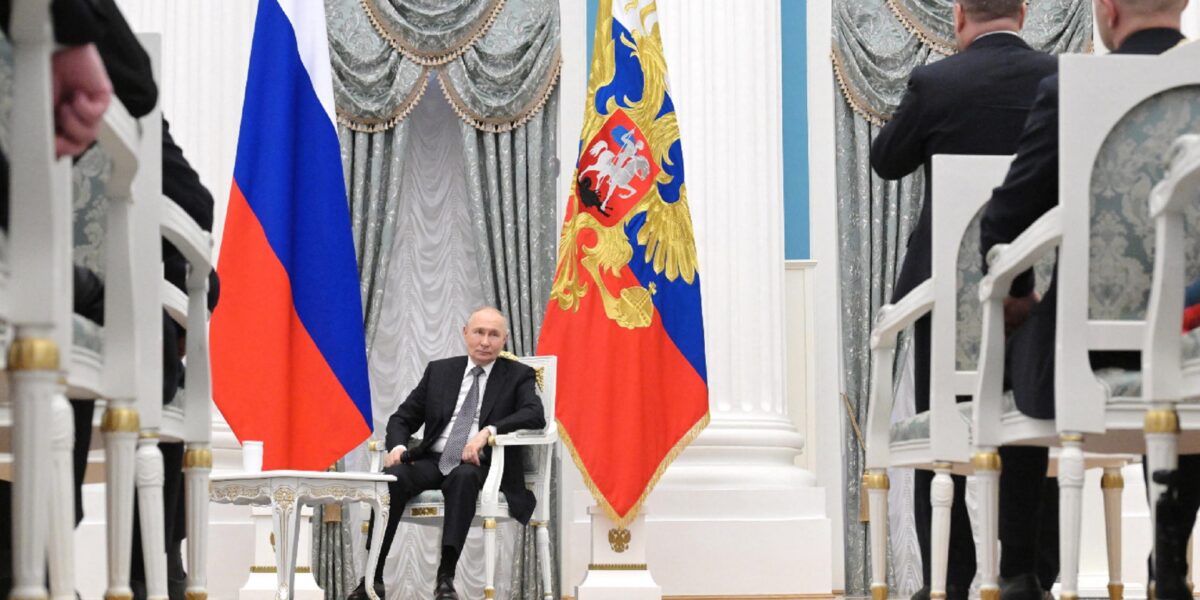 Putin accuses Ukraine: "Raid on a student dormitory, 6 killed". But Kiev denies: "A military command hit"