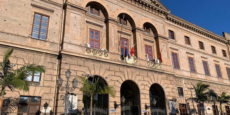 The day after in Milazzo between reconfirmations, new entries and excellent exclusions: how the political geography changes at Palazzo dell'Aquila