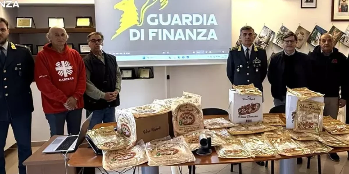 5 thousand fake pizzas and "Made in Italy" labels seized at the port of Barletta. Searches also in Reggio Calabria