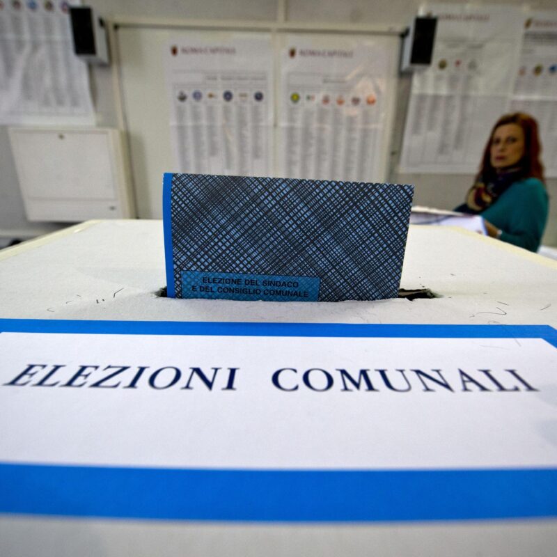 A ballot paper inside a polling station for the municipal elections in Rome 27 May 2013.ANSA/MASSIMO PERCOSSI
