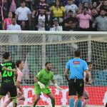 Apotheosis Catanzaro, suffers in Palermo (2-0 for the rosanero) but resists and wins a historic final for Serie A