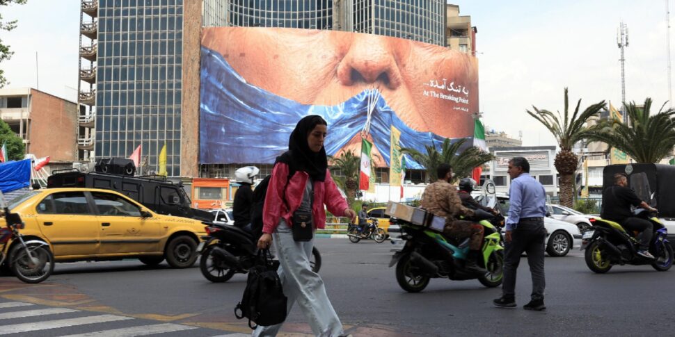 Axios: US-Iran close to memorandum to end the war. Oil collapses, stock markets soar