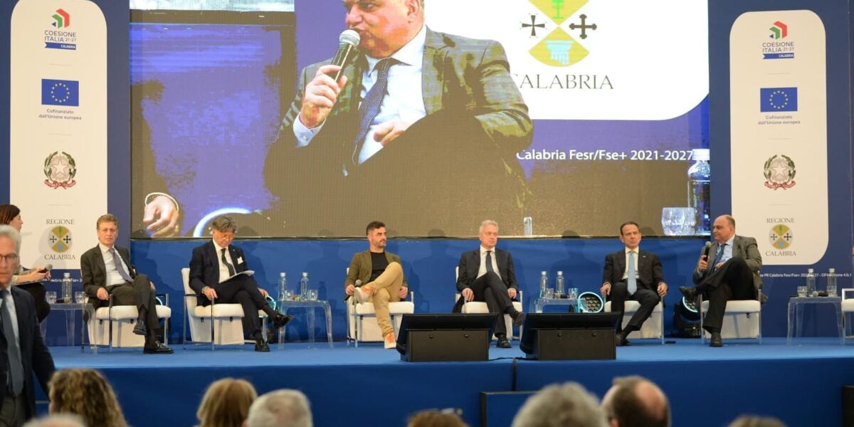 Calabria Region, the first edition of "Work calls" concluded