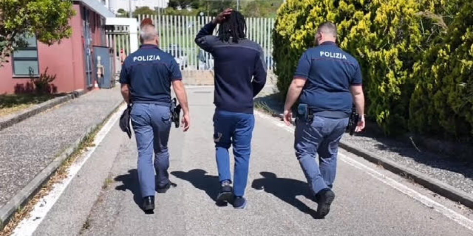 Catanzaro, molested women: the police commissioner orders detention