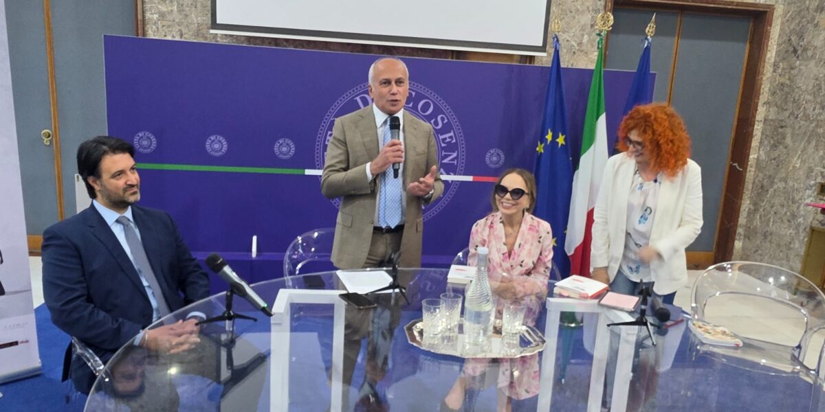 Cosenza, the actress Ornella Muti at Palazzo dei Bruzi to present her autobiography PHOTO