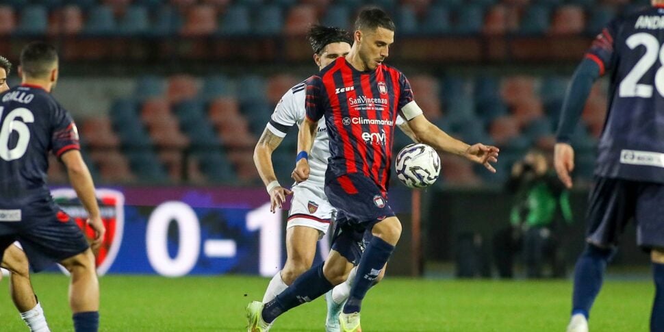 Crotone grappling with the attack puzzle