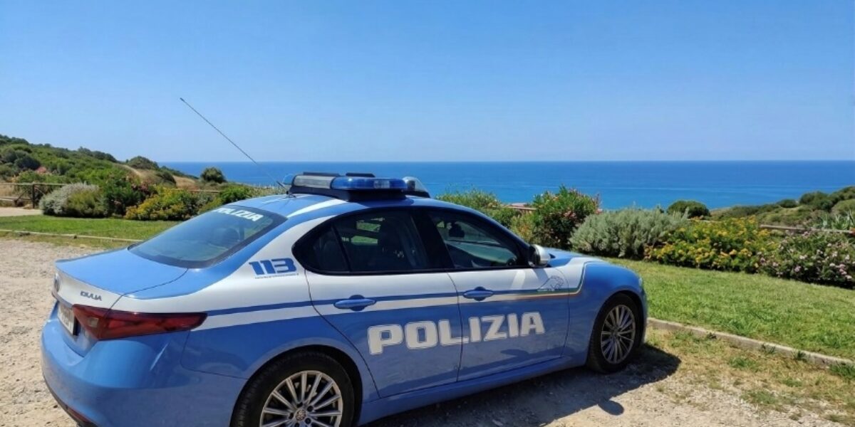 Crotone, zero tolerance against illegal occupations: the police vacate an apartment and return it to the owner