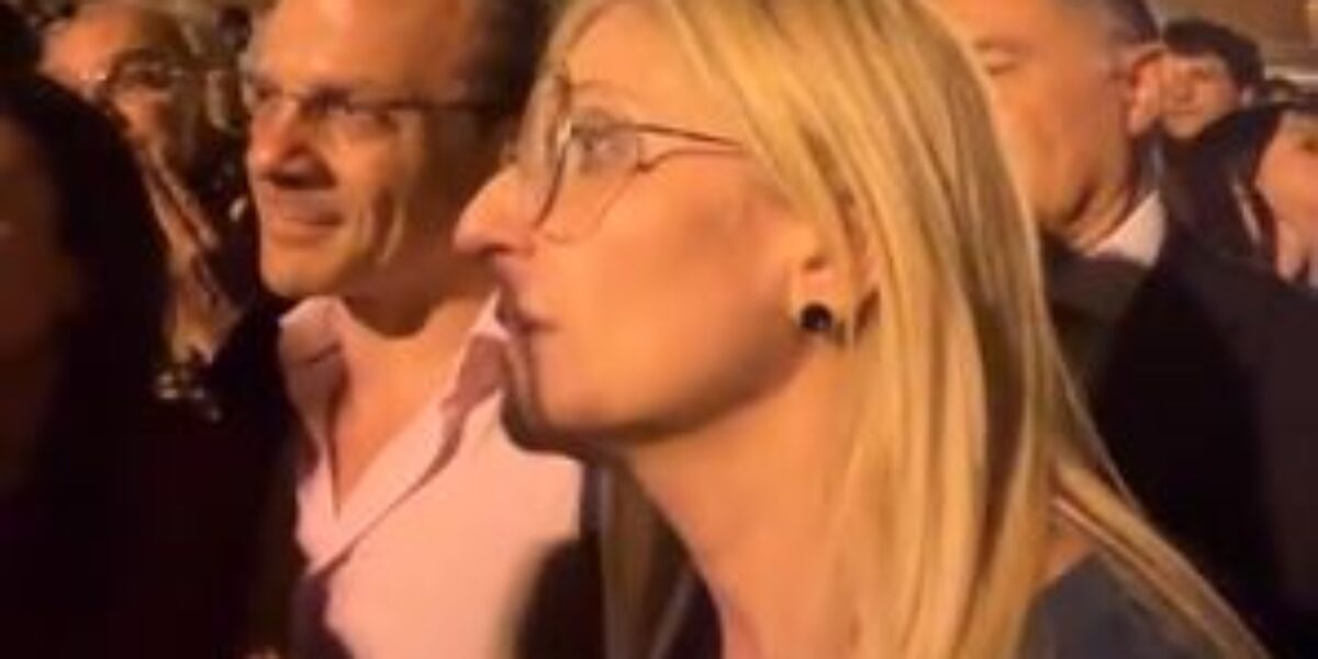 Elections in Barcelona: Melangela Scolaro mayor with 40%, defeated Barbera. De Luca's miracle: "We have dismantled a system"