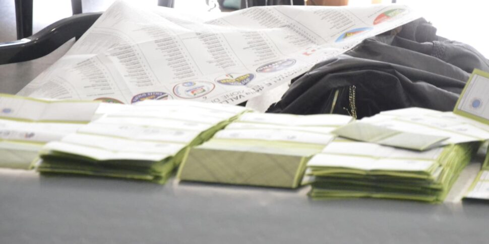 Elections, there is a risk of chaos in Messina: the Sicilian Region still does not respond to the "SOS" calls from the polling station presidents