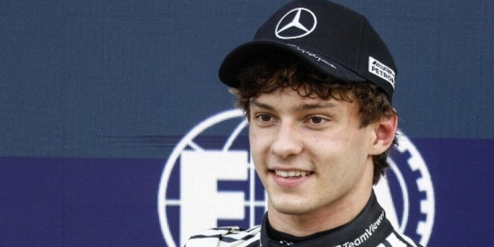 F1: Antonelli makes history in Miami. "This pole is dedicated to Alex Zanardi"