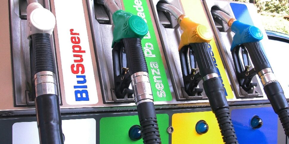 Fuels: the excise duty cut extended until May 22nd